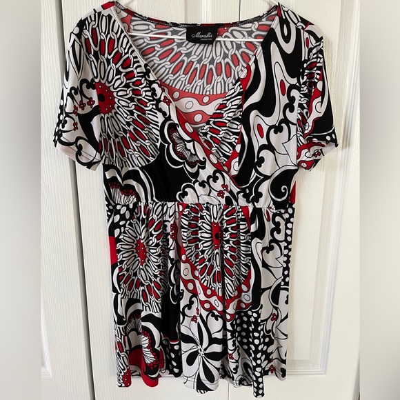 Marallis Collection Short Sleeve Blouse - Picture 1 of 4